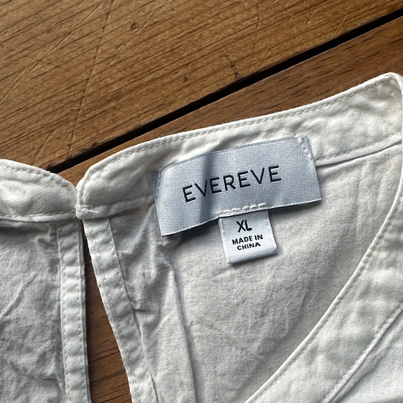 Evereve Ivory Sleeveless Lace Blouse - Picture 2 of 7